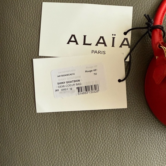 NWT ALAÏA LE DEMI-COEUR Bag IN GOATSKIN Made in ITALY - Picture 15 of 16